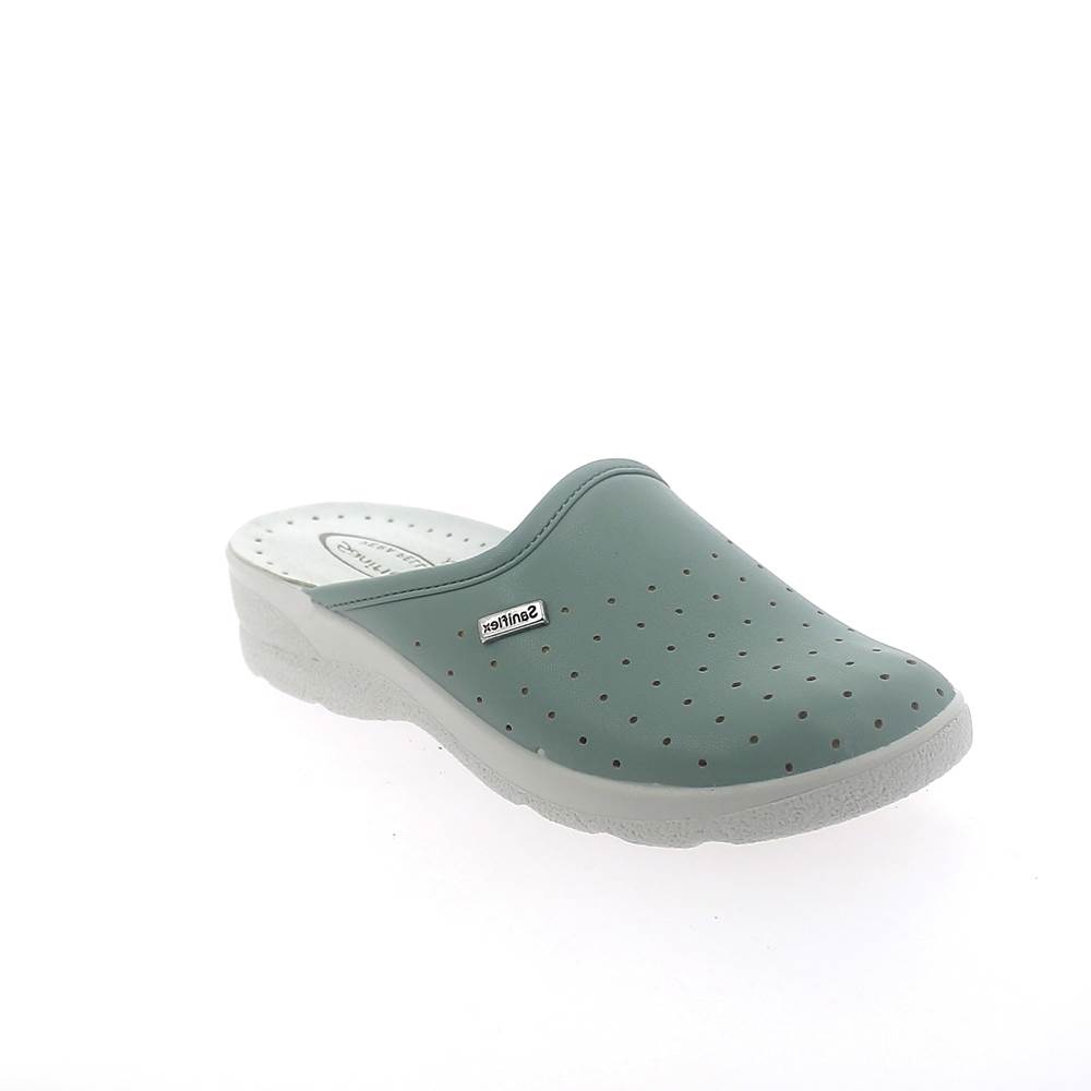  Closed toe medical slipper for woman with stretch upper.