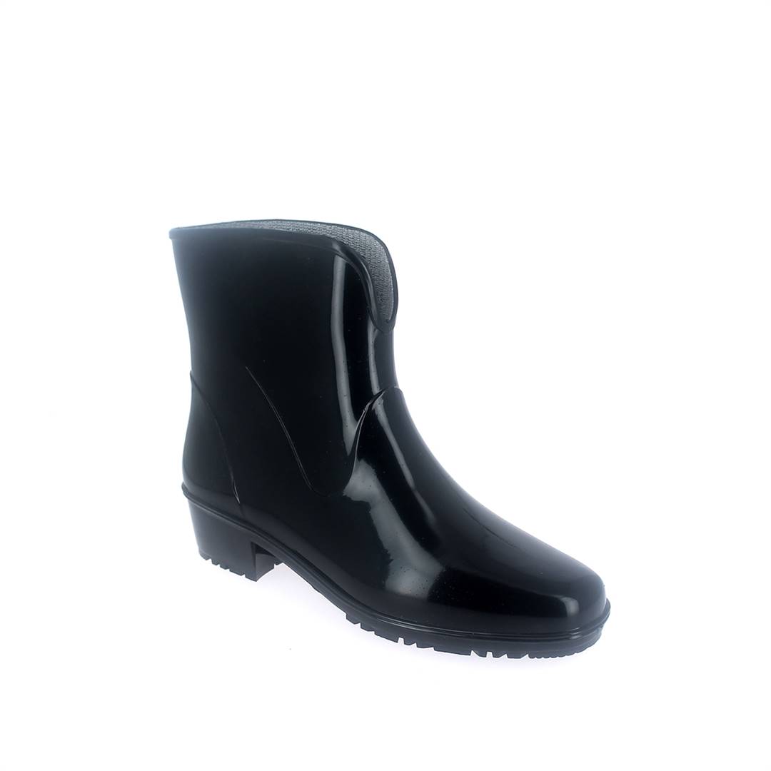 ART. 152. Fashion  Rainboot collection for women