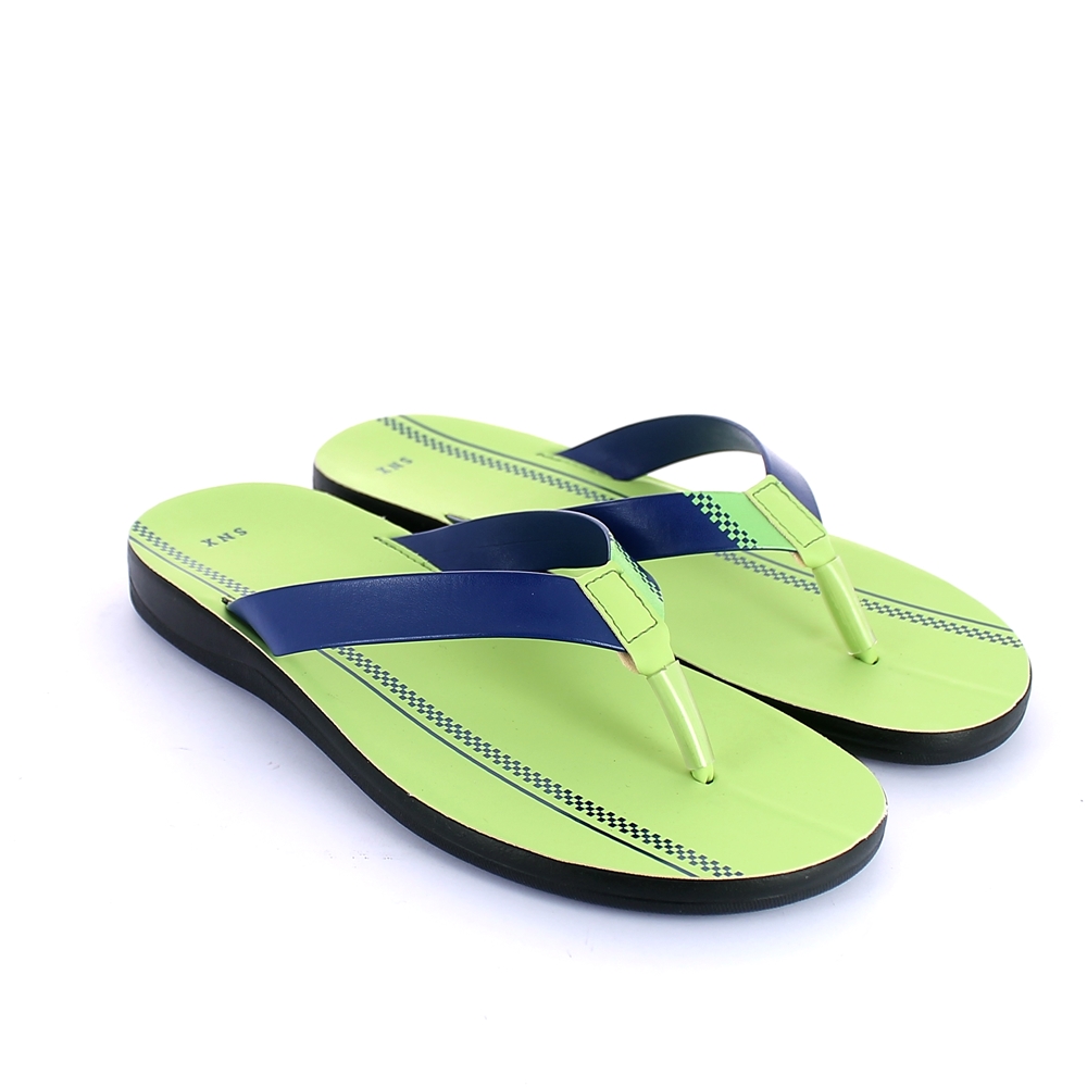 Thong mule for men with injected polyurethane sole