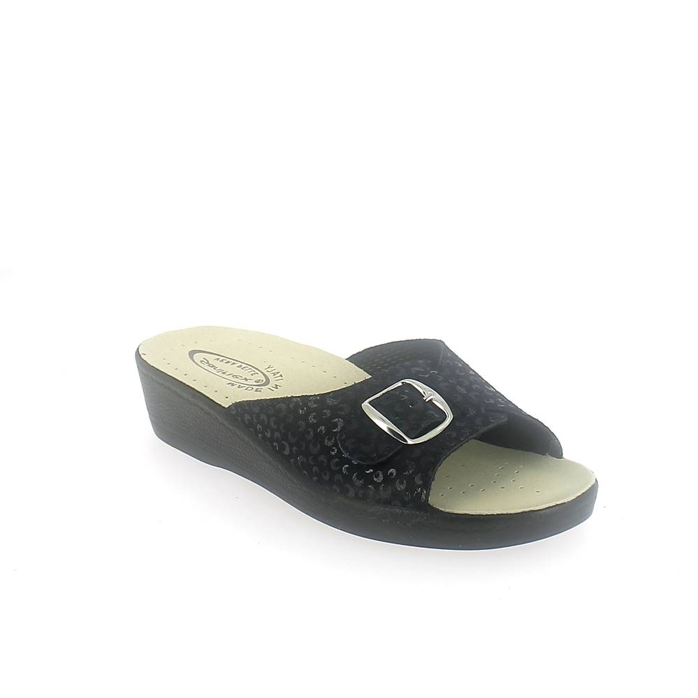 Art. 60227-10 Ciabatta estiva donna. 1 Fibbia, sottopiede imbottito - suola forma classica