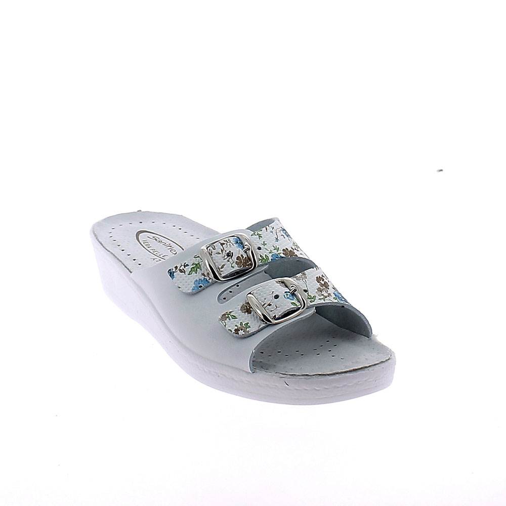 Summer slipper for women with padded insole