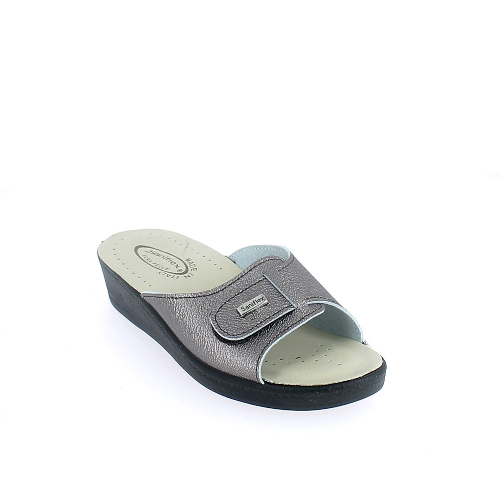 Summer slipper for women with padded insole Summer slipper for women with padded insole