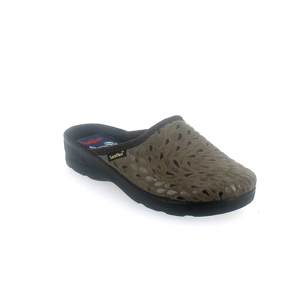 Art. 8336-3 Winter comfort  slipper for women. Suede upper. Felt lining and insole.