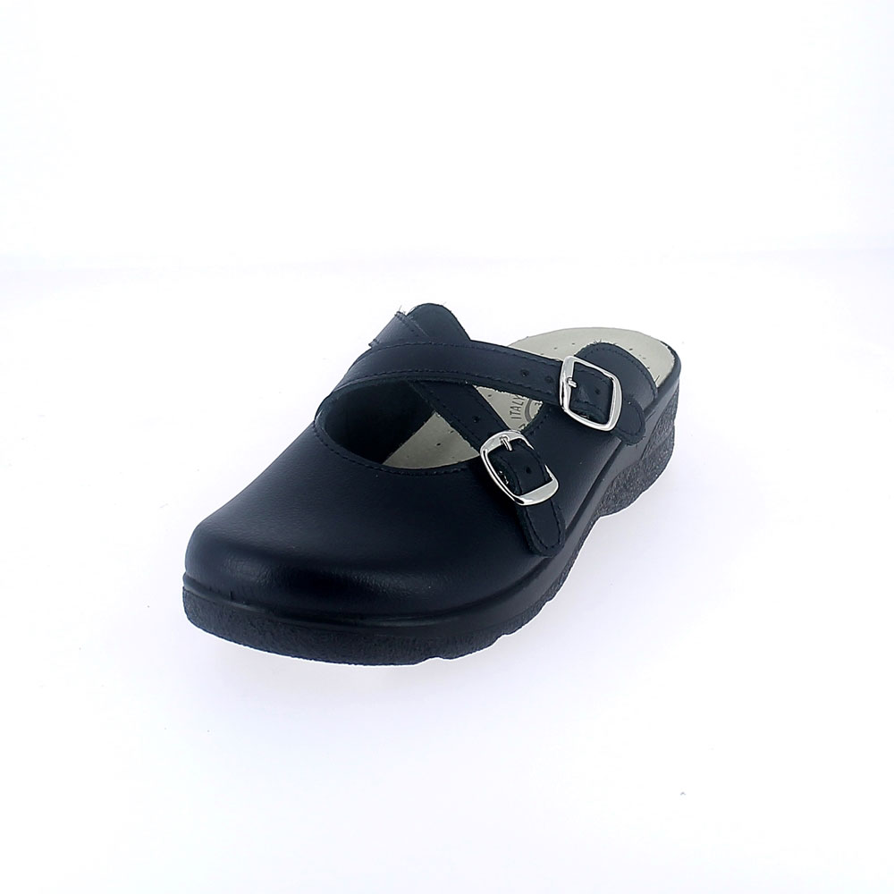 Slipper for women with padded insole. Comfortable last. Made in Italy