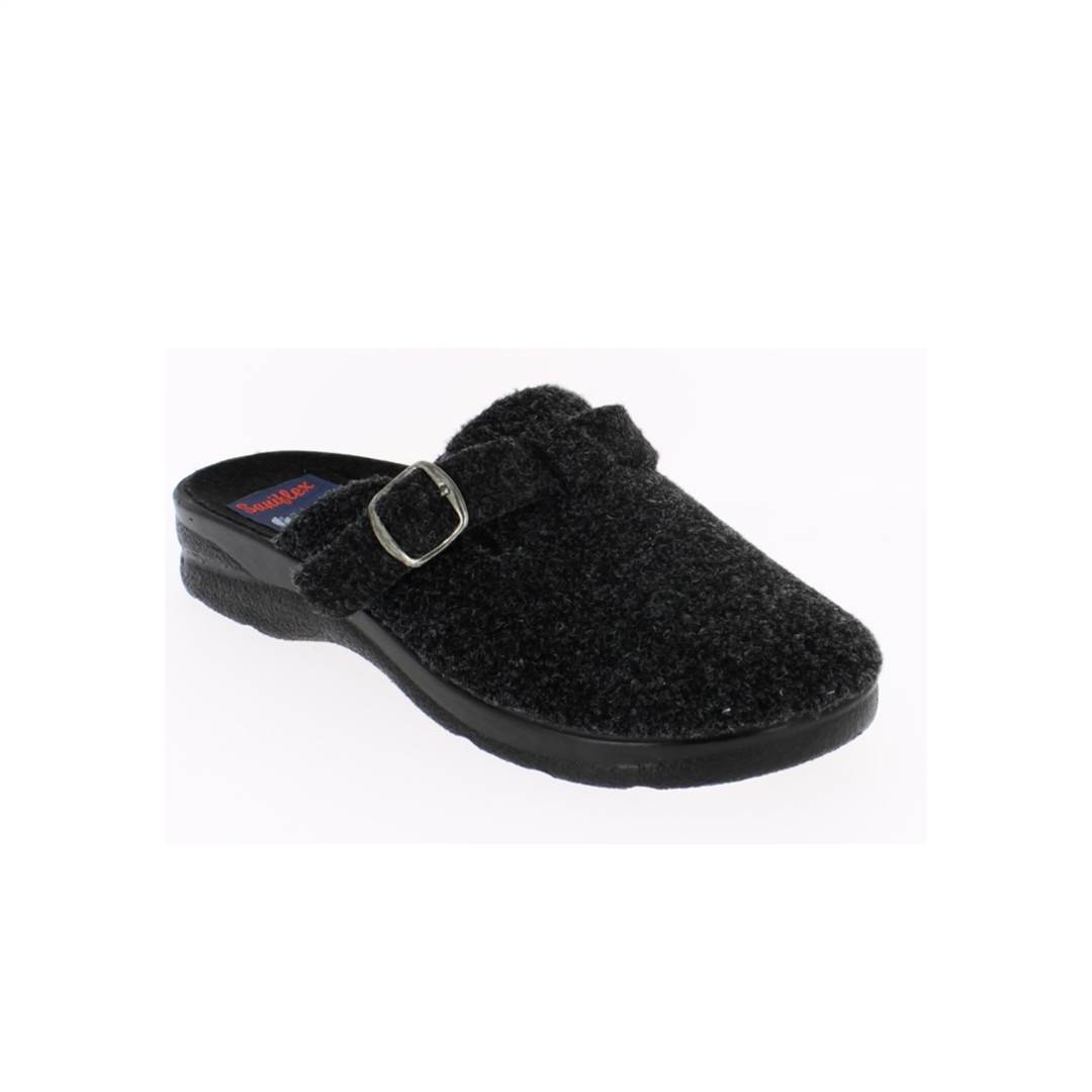 Winter slipper for men with injected outsole. Made in Italy
