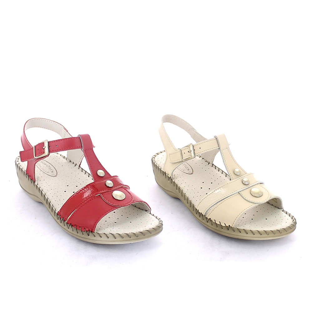 Hand sewn summer sandal for woman